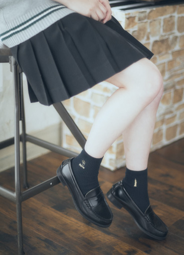 両面刺繍レギュラーソックス〈13cm〉ネイビー×スニッチ