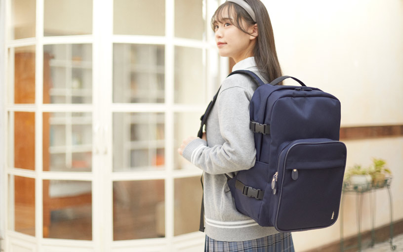 デイバッグ 24L ネイビー 