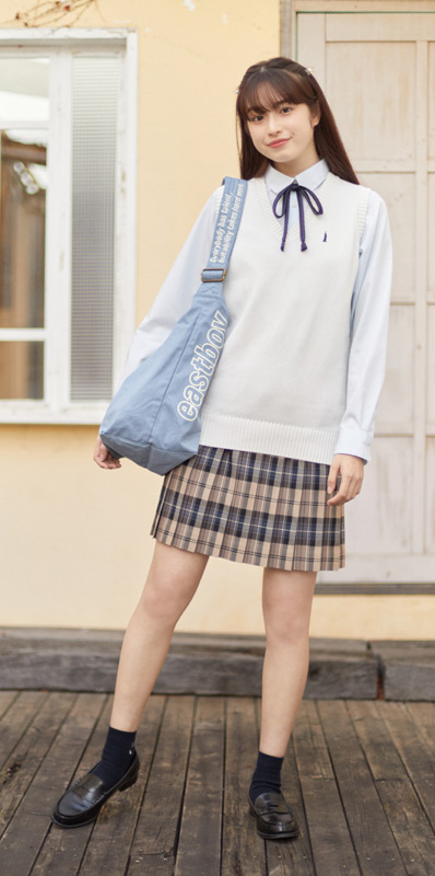 ベスト オフホワイト×ネイビー